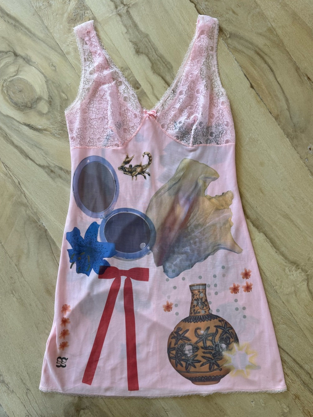 Coolest printed vintage mini slip